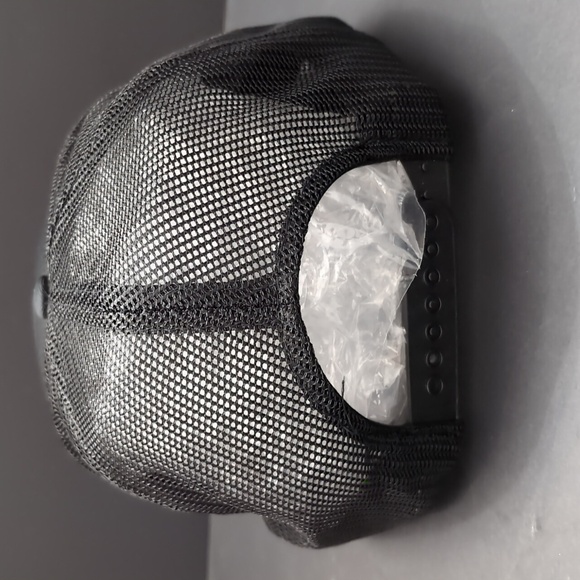 VTG Bridgestone Queensway Tire Simcoe Black/Red Advertiser's Trucker Hat. - Picture 4 of 8